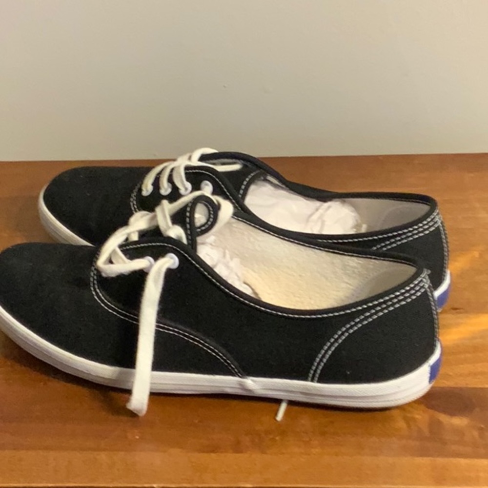 Used With Box Black Keds 8 1/2